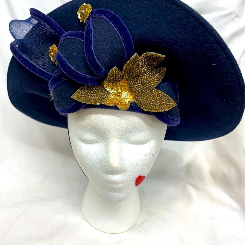 Vintage Deborah of New York sequined and beaded 60’ party hat - Picture 3 of 10
